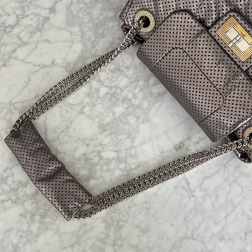 CHANEL Metallic Perforated Drill 2.55 Reissue Chain Classic Flap Bag Silver 🖤 - Picture 5 of 17